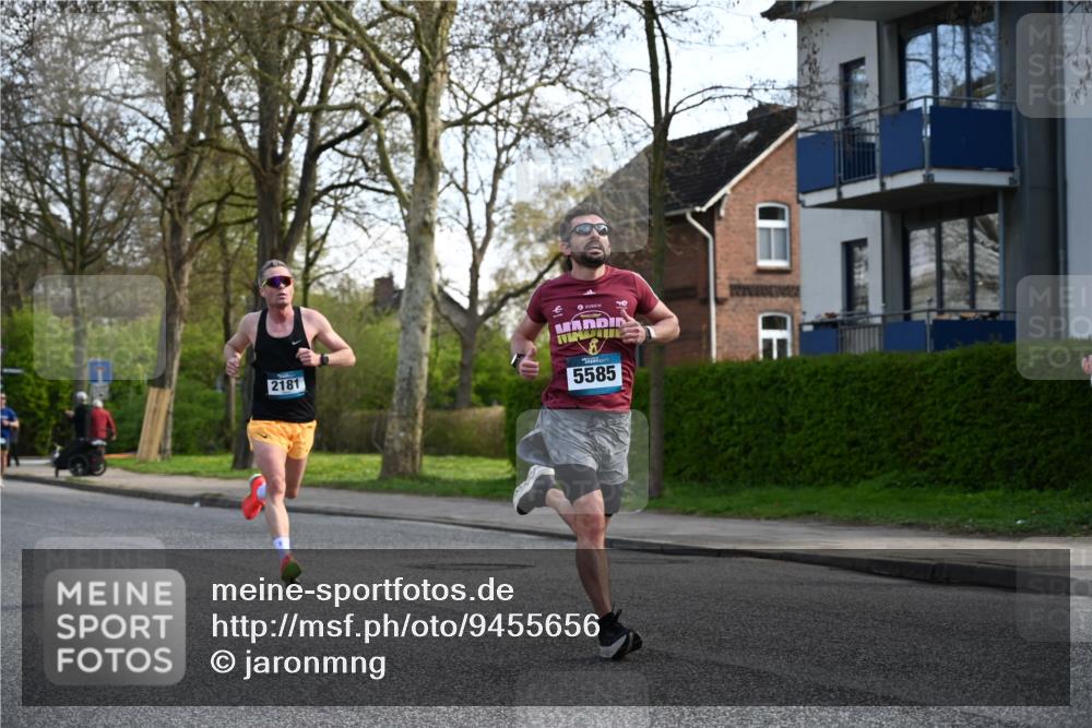 12.04.2026 - 45. Internationalen Wilhelmsburger Insellauf J. Mangold http://msf.ph/oto/9455656 12.04.2026 10:27:36 Ziel 5585, 2181, 4580, 2213, 4651, 3562, 2265, 5473, 4163, 4214, 2022, 4068, 4294 meine-sportfotos.de