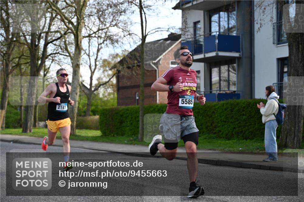 12.04.2026 - 45. Internationalen Wilhelmsburger Insellauf J. Mangold http://msf.ph/oto/9455663 12.04.2026 10:27:37 Ziel 5585, 2181, 4580, 2213, 4651, 3562, 2265, 5473, 4163, 4214, 2022, 4068, 4294, 2851 meine-sportfotos.de