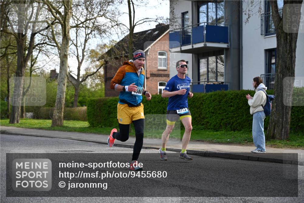 12.04.2026 - 45. Internationalen Wilhelmsburger Insellauf J. Mangold http://msf.ph/oto/9455680 12.04.2026 10:27:45 Ziel 4580, 2213, 4651, 4651, 3562, 2265, 5473, 4163, 4214, 2022, 2022, 4068, 4294, 2851, 5452, 4995, 5833 meine-sportfotos.de