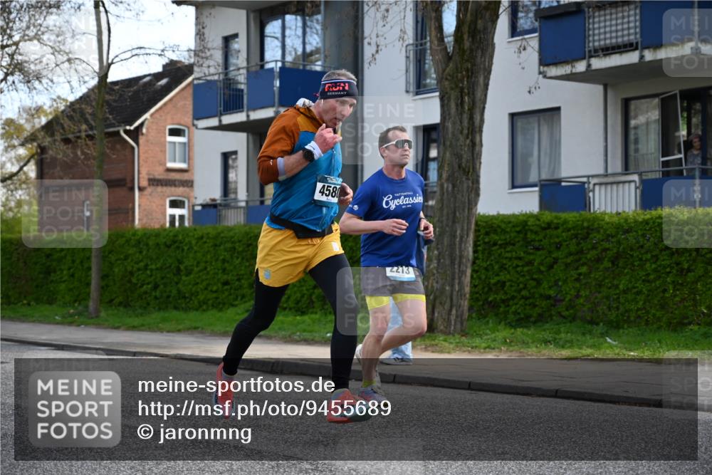 12.04.2026 - 45. Internationalen Wilhelmsburger Insellauf J. Mangold http://msf.ph/oto/9455689 12.04.2026 10:27:45 Ziel 4580, 2213, 4651, 4651, 3562, 2265, 5473, 4163, 4214, 2022, 2022, 4068, 4294, 2851, 5452, 4995, 5833 meine-sportfotos.de