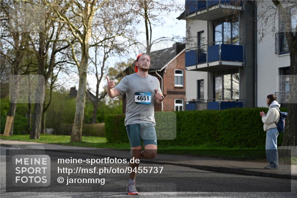 12.04.2026 - 45. Internationalen Wilhelmsburger Insellauf J. Mangold http://msf.ph/oto/9455737 12.04.2026 10:28:00 Ziel 4651, 3562, 2265, 5473, 4163, 4214, 2022, 4068, 4294, 2851, 5452, 4995, 5833, 3904, 4994, 4831, 3141, 4883, 2979, 3585 meine-sportfotos.de