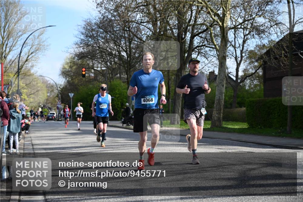12.04.2026 - 45. Internationalen Wilhelmsburger Insellauf J. Mangold http://msf.ph/oto/9455771 12.04.2026 10:28:11 Ziel 3562, 2265, 5473, 4163, 4214, 2022, 4068, 4294, 2851, 5452, 4995, 5833, 3904, 4994, 4831, 3141, 4883, 2979, 3585, 4154, 3473, 4075, 4144 meine-sportfotos.de