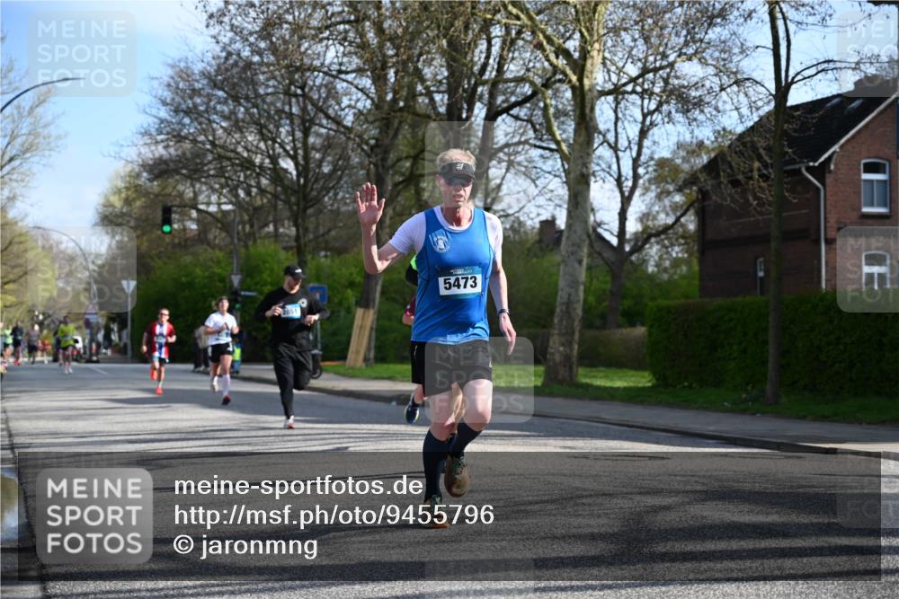 12.04.2026 - 45. Internationalen Wilhelmsburger Insellauf J. Mangold http://msf.ph/oto/9455796 12.04.2026 10:28:13 Ziel 2265, 5473, 4163, 4214, 2022, 4068, 4294, 2851, 5452, 4995, 5833, 3904, 4994, 3904, 4994, 4831, 3141, 4883, 2979, 3585, 4154, 3473, 4075, 4144 meine-sportfotos.de