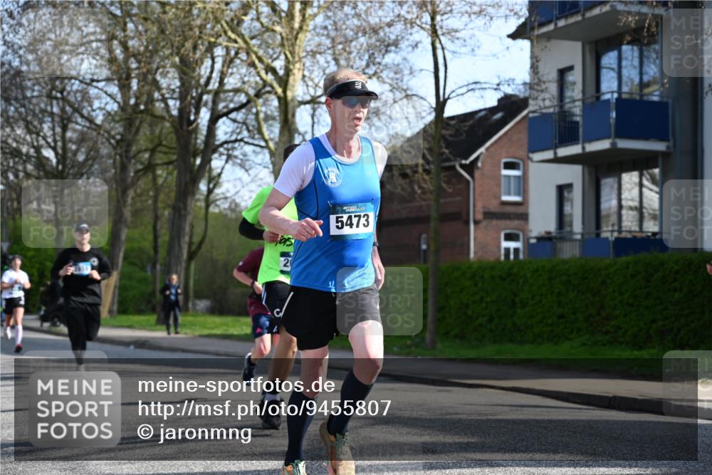 12.04.2026 - 45. Internationalen Wilhelmsburger Insellauf J. Mangold http://msf.ph/oto/9455807 12.04.2026 10:28:14 Ziel 2265, 5473, 4163, 4214, 2022, 4068, 4294, 2851, 5452, 4995, 5833, 3904, 4994, 4831, 3141, 4883, 2979, 3585, 4154, 4154, 3473, 4075, 4144 meine-sportfotos.de