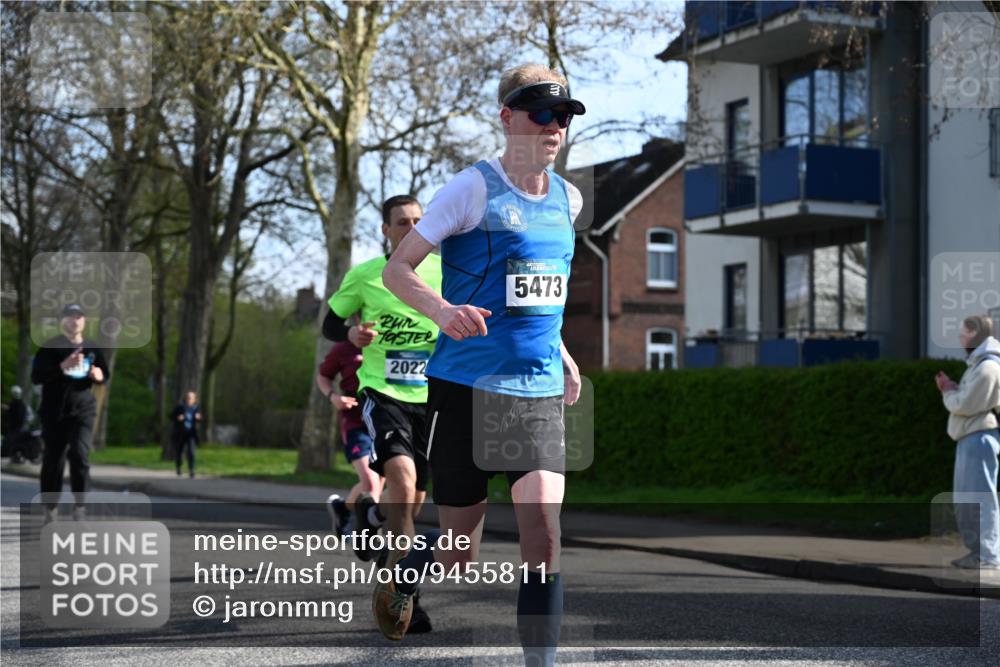 12.04.2026 - 45. Internationalen Wilhelmsburger Insellauf J. Mangold http://msf.ph/oto/9455811 12.04.2026 10:28:14 Ziel 2265, 5473, 4163, 4214, 2022, 4068, 4294, 2851, 5452, 4995, 5833, 3904, 4994, 4831, 3141, 4883, 2979, 3585, 4154, 4154, 3473, 4075, 4144 meine-sportfotos.de