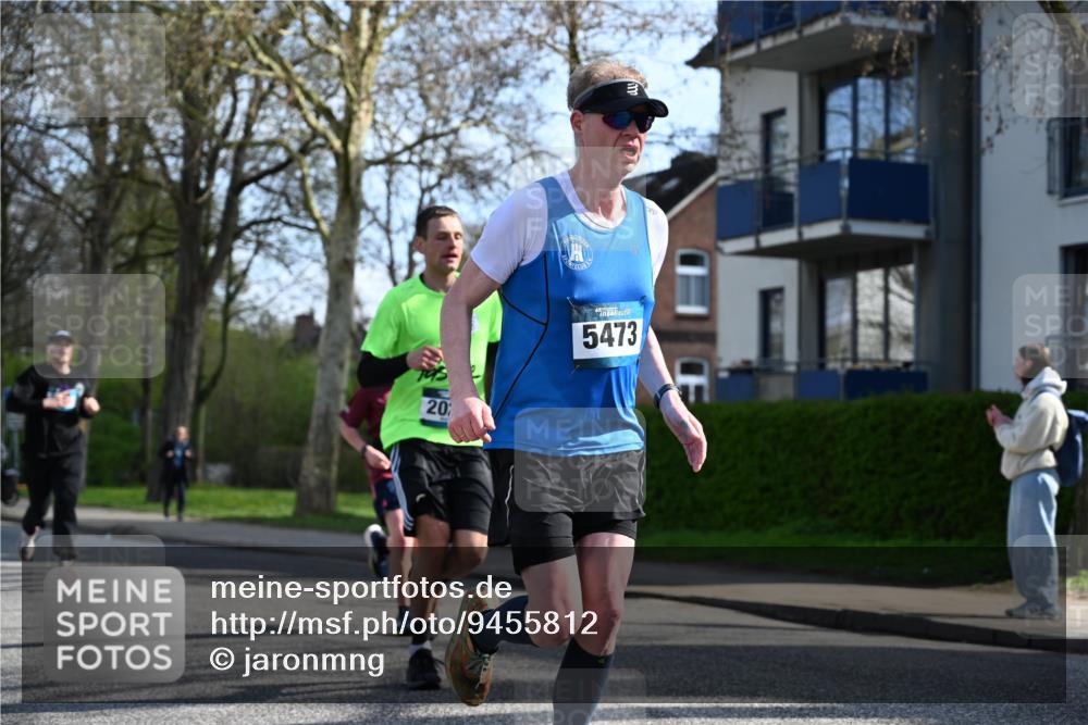 12.04.2026 - 45. Internationalen Wilhelmsburger Insellauf J. Mangold http://msf.ph/oto/9455812 12.04.2026 10:28:14 Ziel 2265, 5473, 4163, 4214, 2022, 4068, 4294, 2851, 5452, 4995, 5833, 3904, 4994, 4831, 3141, 4883, 2979, 3585, 4154, 4154, 3473, 4075, 4144 meine-sportfotos.de