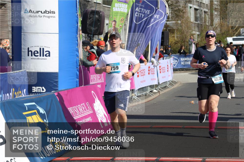 12.04.2026 - 45. Internationalen Wilhelmsburger Insellauf Strokosch-Dieckow http://msf.ph/oto/9456036 12.04.2026 11:02:40 Ziel 4759, 4630, 4069 meine-sportfotos.de