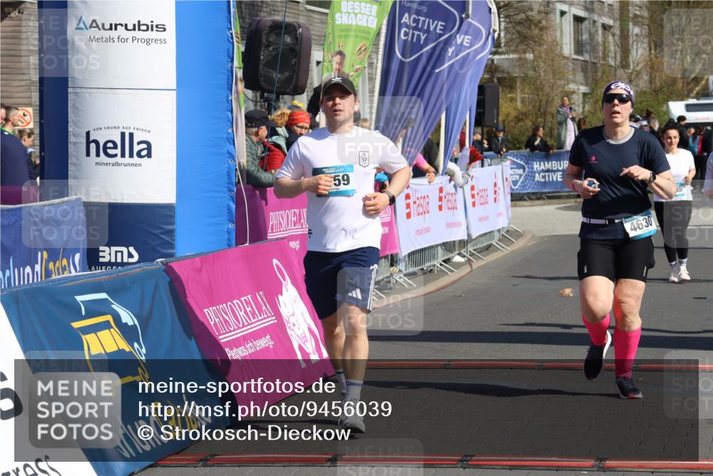 12.04.2026 - 45. Internationalen Wilhelmsburger Insellauf Strokosch-Dieckow http://msf.ph/oto/9456039 12.04.2026 11:02:40 Ziel 4759, 4630, 4069 meine-sportfotos.de