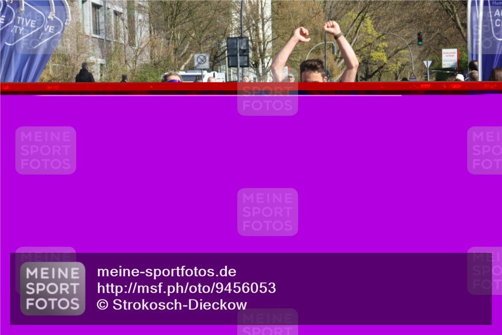 12.04.2026 - 45. Internationalen Wilhelmsburger Insellauf Strokosch-Dieckow http://msf.ph/oto/9456053 12.04.2026 10:45:30 Ziel 2899, 4785, 3566 meine-sportfotos.de