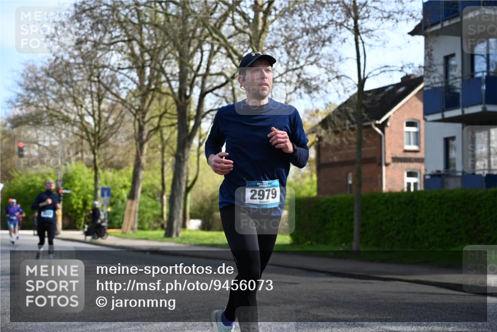 12.04.2026 - 45. Internationalen Wilhelmsburger Insellauf J. Mangold http://msf.ph/oto/9456073 12.04.2026 10:28:35 Ziel 3904, 4994, 4831, 3141, 4883, 2979, 3585, 4154, 3473, 4075, 4144, 5316, 3514, 2793, 3777, 4979, 4087, 3735 meine-sportfotos.de