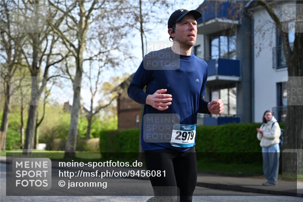 12.04.2026 - 45. Internationalen Wilhelmsburger Insellauf J. Mangold http://msf.ph/oto/9456081 12.04.2026 10:28:36 Ziel 3904, 4994, 4831, 3141, 4883, 2979, 3585, 4154, 3473, 4075, 4144, 5316, 3514, 2793, 2793, 3777, 4979, 4087, 3735 meine-sportfotos.de