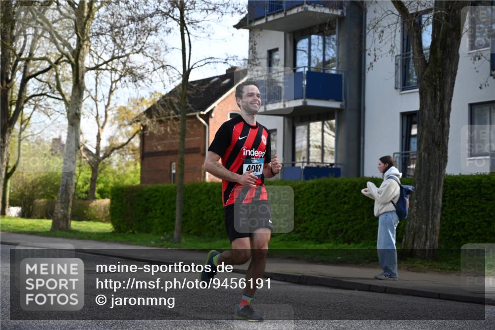 12.04.2026 - 45. Internationalen Wilhelmsburger Insellauf J. Mangold http://msf.ph/oto/9456191 12.04.2026 10:29:06 Ziel 3514, 2793, 3777, 4979, 4087, 3735, 3778, 4975, 4027, 5804, 3355, 3355, 4142, 2627, 3542 meine-sportfotos.de