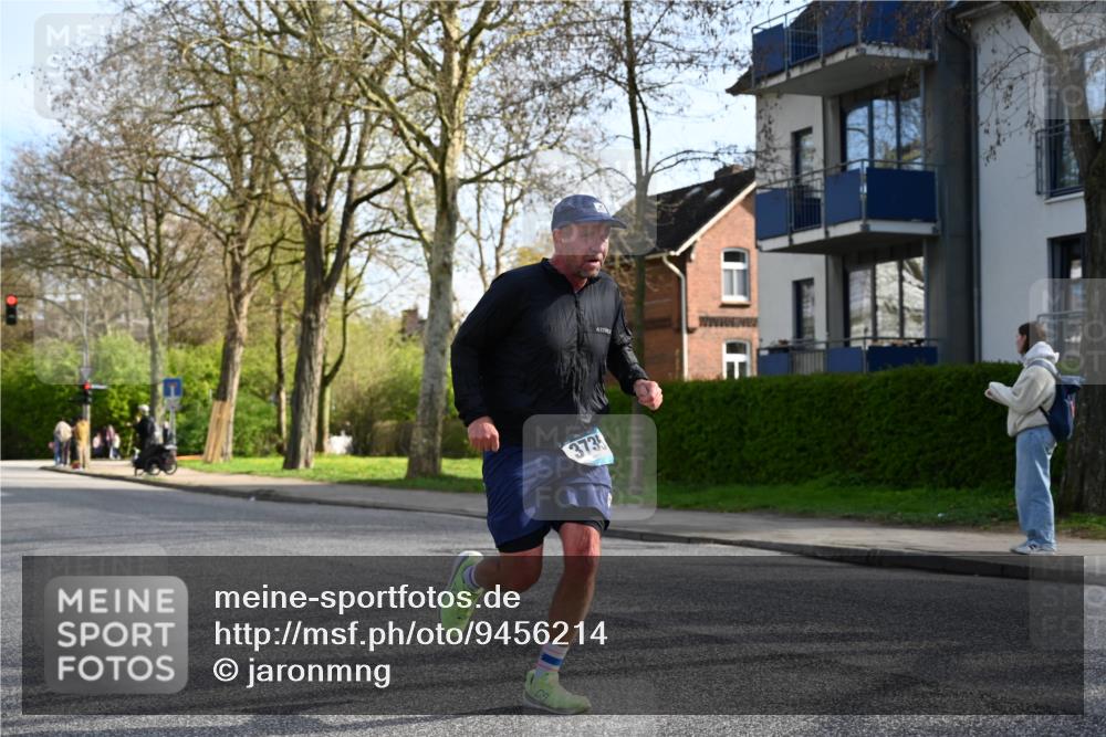 12.04.2026 - 45. Internationalen Wilhelmsburger Insellauf J. Mangold http://msf.ph/oto/9456214 12.04.2026 10:29:13 Ziel 2793, 3777, 4979, 4087, 3735, 3778, 4975, 4027, 5804, 3355, 4142, 2627, 3542, 4511, 5459 meine-sportfotos.de