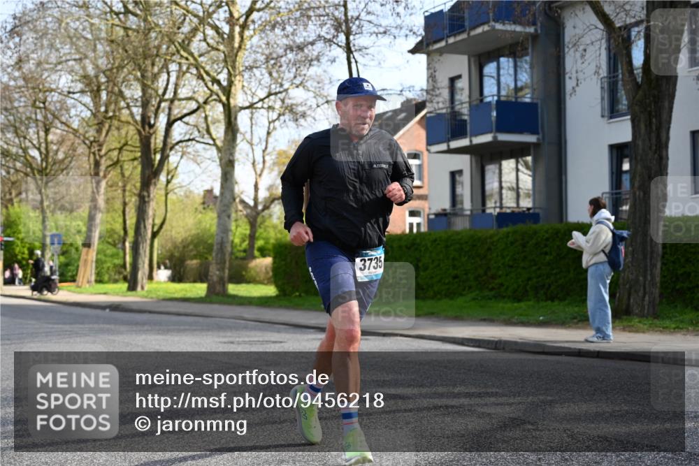 12.04.2026 - 45. Internationalen Wilhelmsburger Insellauf J. Mangold http://msf.ph/oto/9456218 12.04.2026 10:29:13 Ziel 2793, 3777, 4979, 4087, 3735, 3778, 4975, 4027, 5804, 3355, 4142, 2627, 3542, 4511, 5459 meine-sportfotos.de