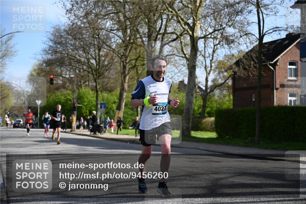 12.04.2026 - 45. Internationalen Wilhelmsburger Insellauf J. Mangold http://msf.ph/oto/9456260 12.04.2026 10:29:27 Ziel 3778, 4975, 4027, 5804, 3355, 4142, 2627, 3542, 4511, 5459, 4670, 4904 meine-sportfotos.de