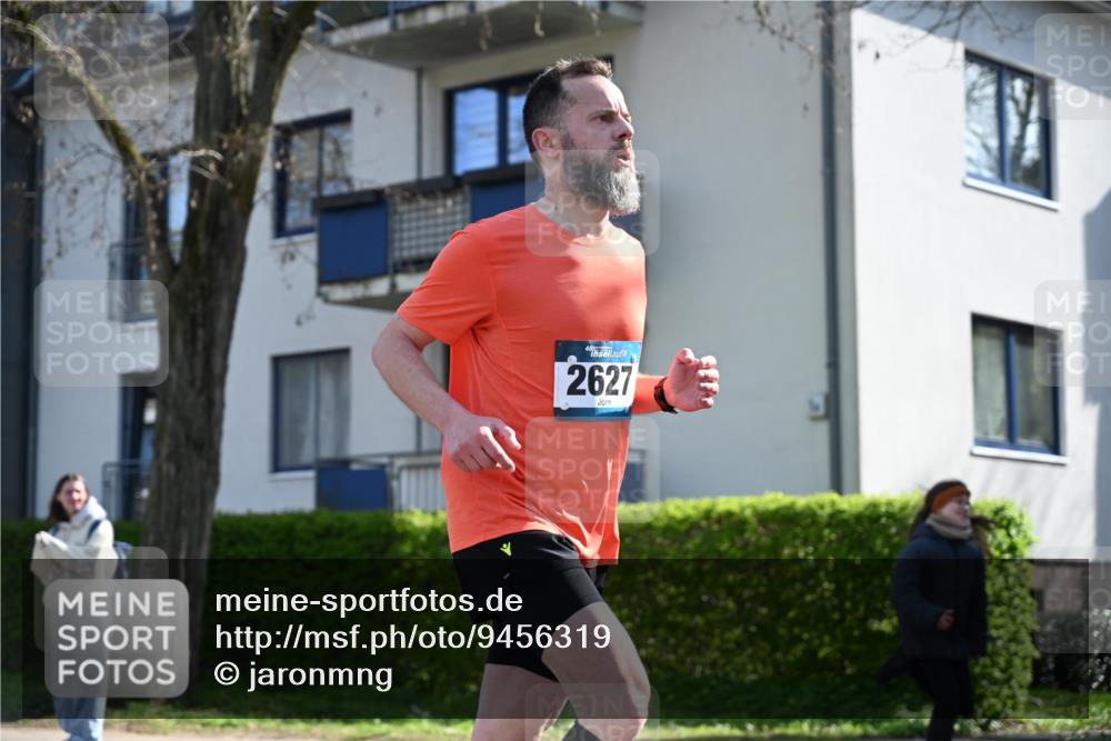 12.04.2026 - 45. Internationalen Wilhelmsburger Insellauf J. Mangold http://msf.ph/oto/9456319 12.04.2026 10:29:37 Ziel 4027, 5804, 3355, 4142, 2627, 3542, 4511, 5459, 4670, 4904, 5534, 3845, 5052, 4275, 4748, 4749 meine-sportfotos.de