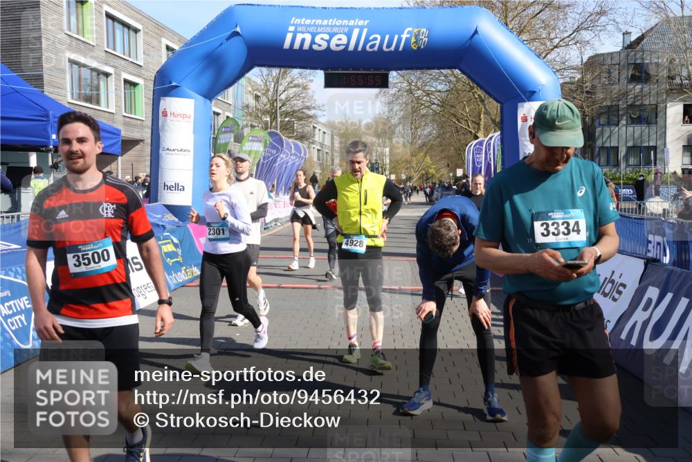 12.04.2026 - 45. Internationalen Wilhelmsburger Insellauf Strokosch-Dieckow http://msf.ph/oto/9456432 12.04.2026 10:45:53 Ziel 4928, 4333, 2301, 2995, 2134, 3369, 4635, 3772 meine-sportfotos.de