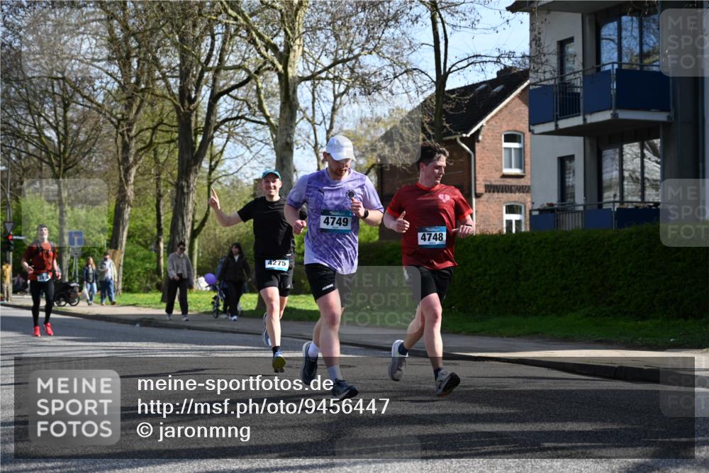 12.04.2026 - 45. Internationalen Wilhelmsburger Insellauf J. Mangold http://msf.ph/oto/9456447 12.04.2026 10:30:14 Ziel 4904, 5534, 3845, 5052, 4275, 4748, 4749, 3081, 3958, 4340, 2317, 5841, 5236, 5841, 5236, 4713, 2323, 4787, 3095, 3016 meine-sportfotos.de