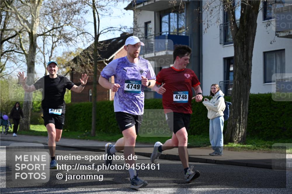 12.04.2026 - 45. Internationalen Wilhelmsburger Insellauf J. Mangold http://msf.ph/oto/9456461 12.04.2026 10:30:15 Ziel 4904, 5534, 3845, 5052, 4275, 4748, 4749, 3081, 3958, 4340, 2317, 5841, 5236, 4713, 2323, 4787, 3095, 3016 meine-sportfotos.de