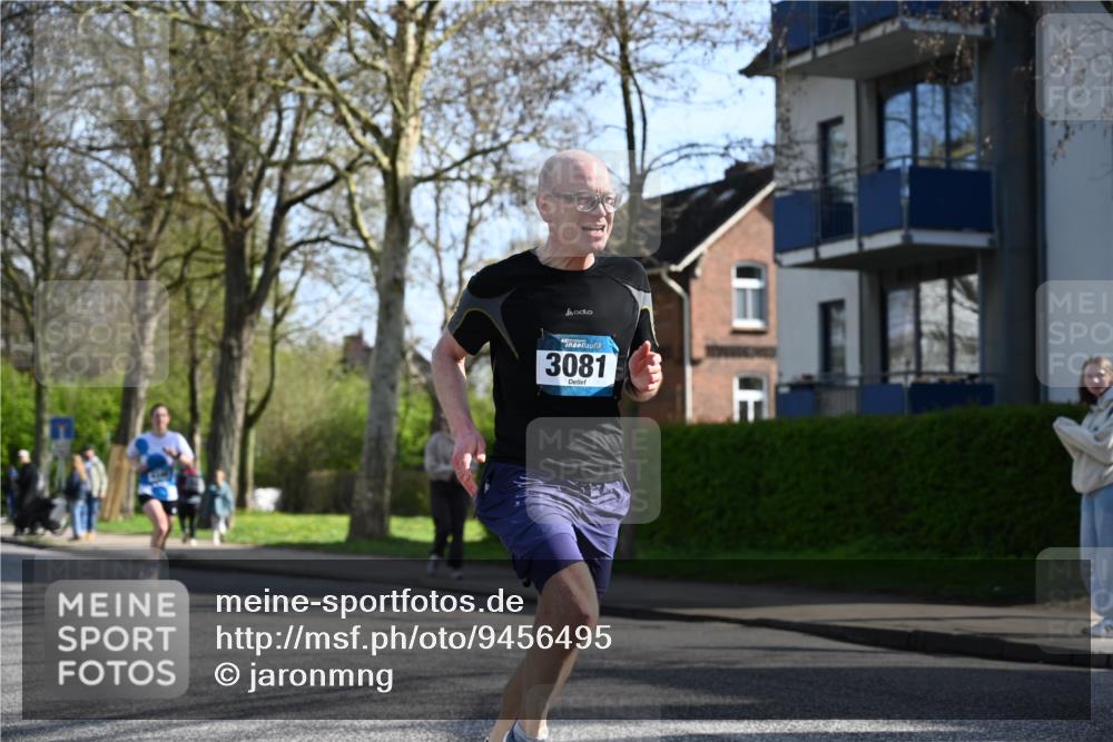 12.04.2026 - 45. Internationalen Wilhelmsburger Insellauf J. Mangold http://msf.ph/oto/9456495 12.04.2026 10:30:19 Ziel 3845, 5052, 4275, 4748, 4749, 3081, 3958, 4340, 2317, 5841, 5236, 4713, 4713, 2323, 4787, 4787, 3095, 3016, 2831, 5811 meine-sportfotos.de