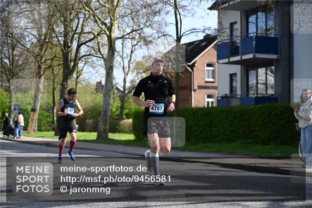 12.04.2026 - 45. Internationalen Wilhelmsburger Insellauf J. Mangold http://msf.ph/oto/9456581 12.04.2026 10:30:49 Ziel 4787, 3095, 3016, 2831, 5811, 2325, 5661, 4766, 4329, 4212, 5526, 2284, 3584, 3619 meine-sportfotos.de