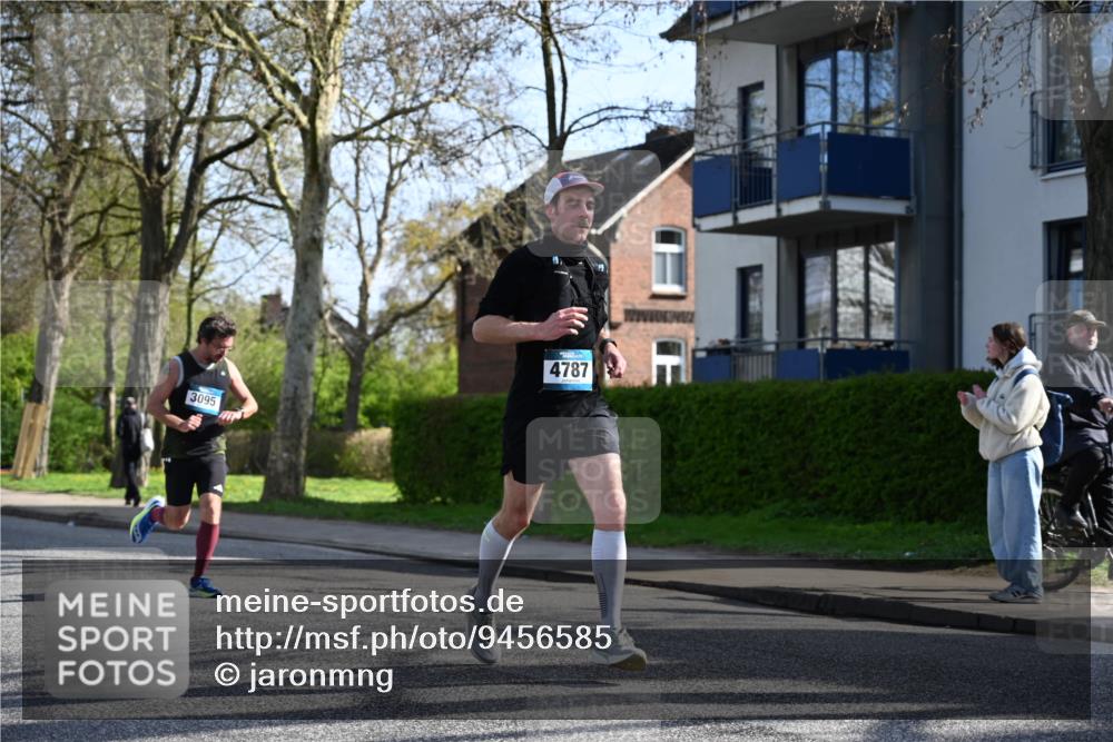 12.04.2026 - 45. Internationalen Wilhelmsburger Insellauf J. Mangold http://msf.ph/oto/9456585 12.04.2026 10:30:49 Ziel 4787, 3095, 3016, 2831, 5811, 2325, 5661, 4766, 4329, 4212, 5526, 2284, 3584, 3619 meine-sportfotos.de