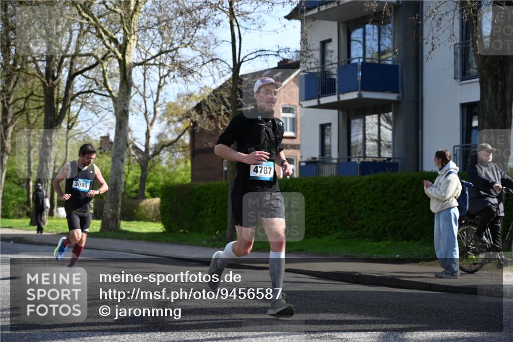 12.04.2026 - 45. Internationalen Wilhelmsburger Insellauf J. Mangold http://msf.ph/oto/9456587 12.04.2026 10:30:49 Ziel 4787, 3095, 3016, 2831, 5811, 2325, 5661, 4766, 4329, 4212, 5526, 2284, 3584, 3619 meine-sportfotos.de
