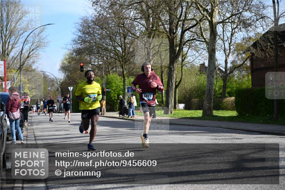12.04.2026 - 45. Internationalen Wilhelmsburger Insellauf J. Mangold http://msf.ph/oto/9456609 12.04.2026 10:30:55 Ziel 4787, 3095, 3016, 2831, 5811, 2325, 5661, 4766, 4329, 4212, 5526, 2284, 3584, 3619, 3634, 2780 meine-sportfotos.de