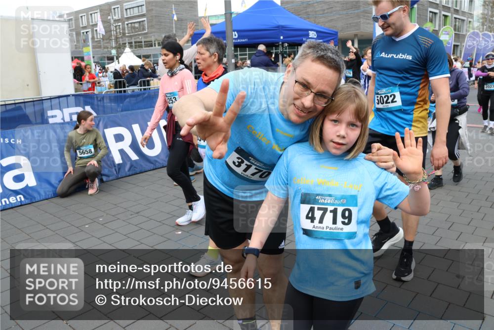 12.04.2026 - 45. Internationalen Wilhelmsburger Insellauf Strokosch-Dieckow http://msf.ph/oto/9456615 12.04.2026 13:03:13 Ziel 3170, 4719 meine-sportfotos.de