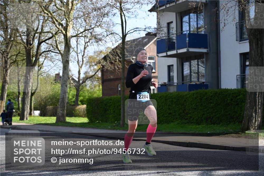 12.04.2026 - 45. Internationalen Wilhelmsburger Insellauf J. Mangold http://msf.ph/oto/9456732 12.04.2026 10:31:17 Ziel 4766, 4329, 4212, 5526, 2284, 3584, 3619, 3634, 2780, 5653, 3706, 2377, 4791 meine-sportfotos.de