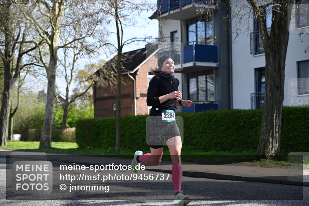 12.04.2026 - 45. Internationalen Wilhelmsburger Insellauf J. Mangold http://msf.ph/oto/9456737 12.04.2026 10:31:17 Ziel 4766, 4329, 4212, 5526, 2284, 3584, 3619, 3634, 2780, 5653, 3706, 2377, 4791 meine-sportfotos.de