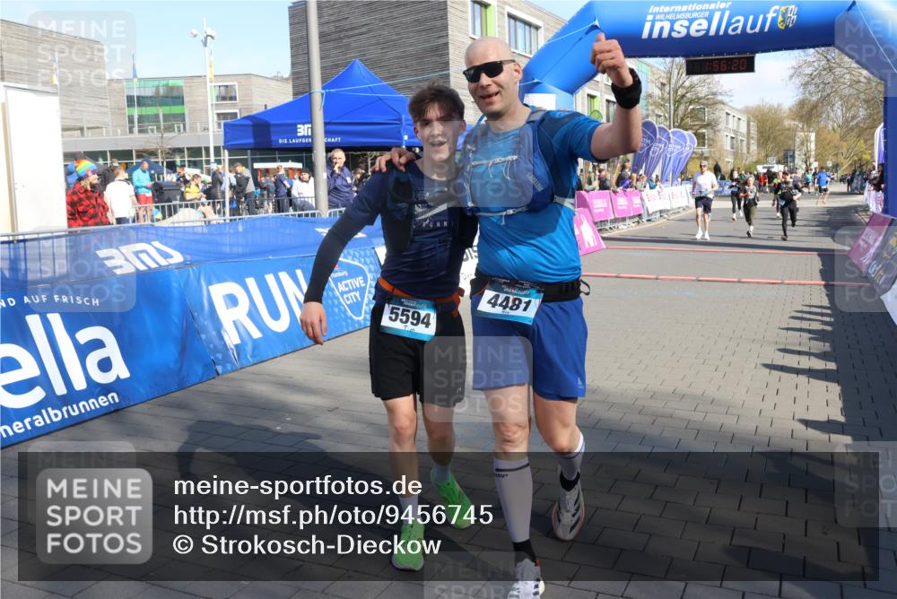 12.04.2026 - 45. Internationalen Wilhelmsburger Insellauf Strokosch-Dieckow http://msf.ph/oto/9456745 12.04.2026 10:46:19 Ziel 5664, 3172, 2691, 3256 meine-sportfotos.de