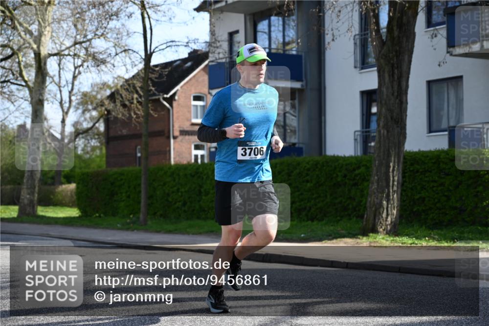 12.04.2026 - 45. Internationalen Wilhelmsburger Insellauf J. Mangold http://msf.ph/oto/9456861 12.04.2026 10:31:37 Ziel 3634, 2780, 5653, 3706, 2377, 4791, 4791, 5522, 4844, 4844, 3666, 3905, 5449, 4554 meine-sportfotos.de