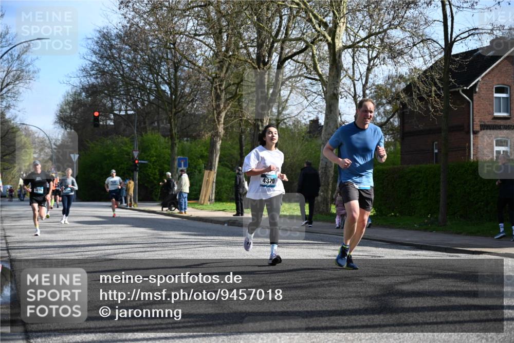 12.04.2026 - 45. Internationalen Wilhelmsburger Insellauf J. Mangold http://msf.ph/oto/9457018 12.04.2026 10:32:25 Ziel 4554, 4378, 3675, 3876, 3506, 4370, 3983, 3114, 4150, 3296, 3323, 5639, 2071, 3014, 5623, 3708, 4322, 3327 meine-sportfotos.de
