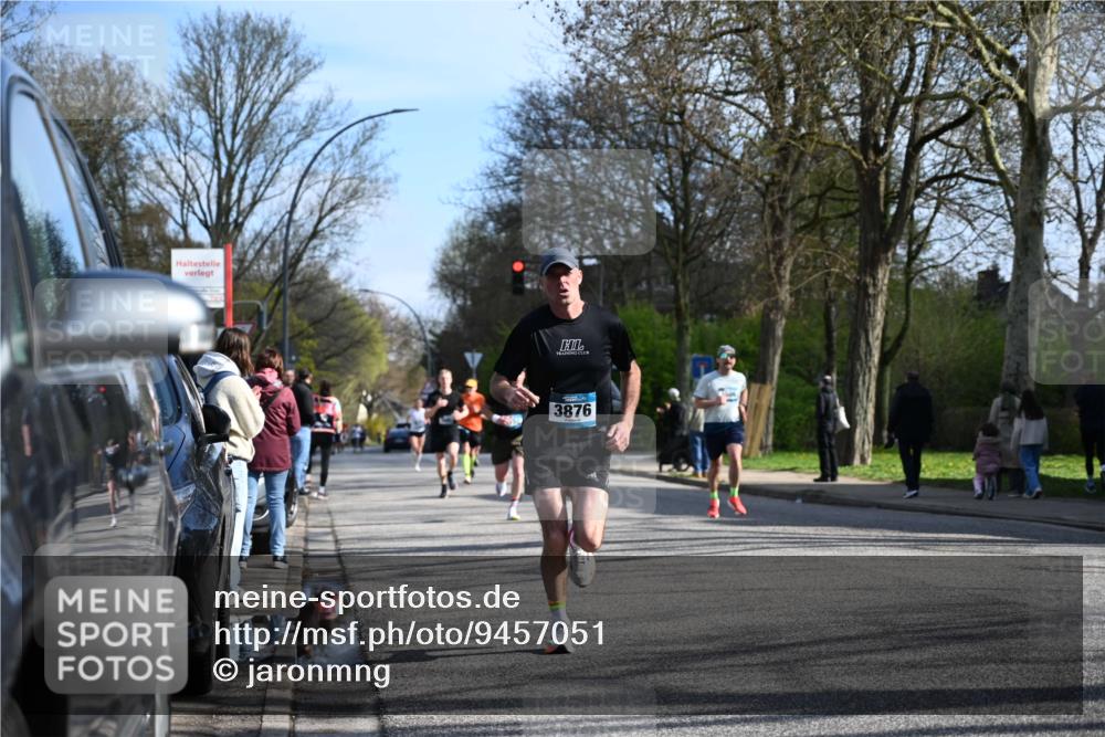 12.04.2026 - 45. Internationalen Wilhelmsburger Insellauf J. Mangold http://msf.ph/oto/9457051 12.04.2026 10:32:28 Ziel 4378, 3675, 3876, 3506, 4370, 3983, 3114, 4150, 3296, 3323, 5639, 2071, 3014, 5623, 3708, 4322, 3327, 5764 meine-sportfotos.de