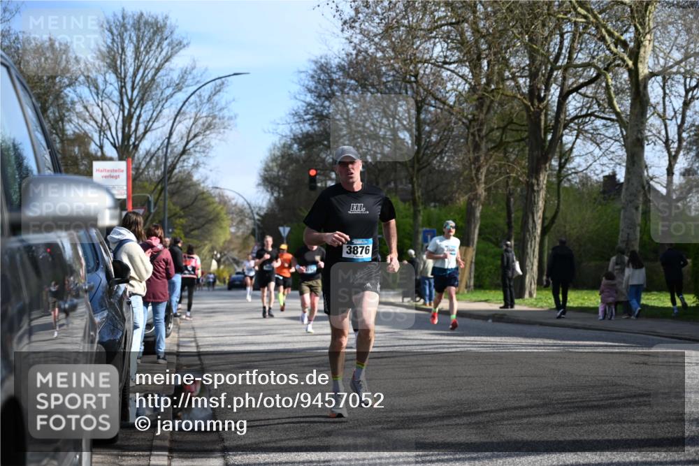 12.04.2026 - 45. Internationalen Wilhelmsburger Insellauf J. Mangold http://msf.ph/oto/9457052 12.04.2026 10:32:28 Ziel 4378, 3675, 3876, 3506, 4370, 3983, 3114, 4150, 3296, 3323, 5639, 2071, 3014, 5623, 3708, 4322, 3327, 5764 meine-sportfotos.de