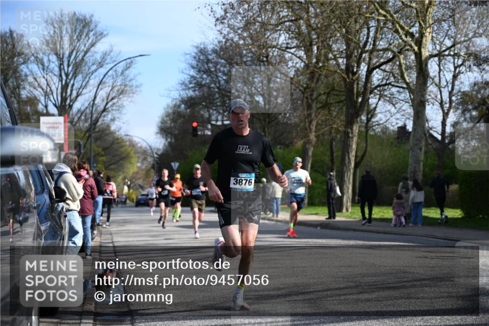 12.04.2026 - 45. Internationalen Wilhelmsburger Insellauf J. Mangold http://msf.ph/oto/9457056 12.04.2026 10:32:29 Ziel 4378, 3675, 3876, 3506, 4370, 3983, 3114, 4150, 3296, 3323, 5639, 2071, 3014, 5623, 3708, 4322, 3327, 5764 meine-sportfotos.de