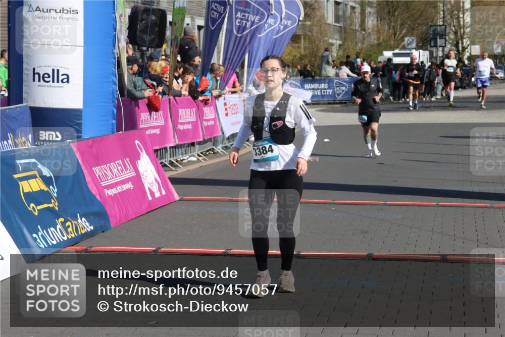 12.04.2026 - 45. Internationalen Wilhelmsburger Insellauf Strokosch-Dieckow http://msf.ph/oto/9457057 12.04.2026 11:03:36 Ziel 3384 meine-sportfotos.de
