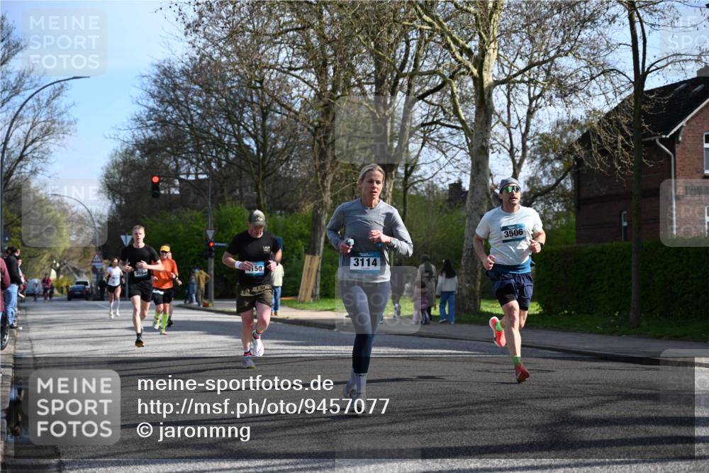 12.04.2026 - 45. Internationalen Wilhelmsburger Insellauf J. Mangold http://msf.ph/oto/9457077 12.04.2026 10:32:31 Ziel 3675, 3876, 3506, 4370, 3983, 3114, 4150, 3296, 3323, 5639, 2071, 3014, 3014, 5623, 3708, 4322, 3327, 5764 meine-sportfotos.de