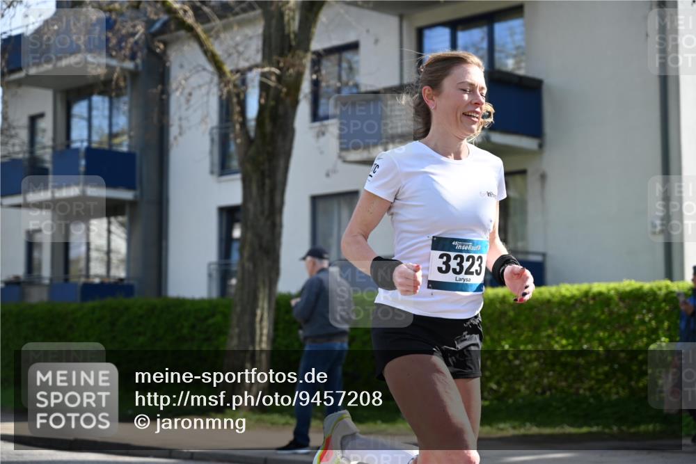 12.04.2026 - 45. Internationalen Wilhelmsburger Insellauf J. Mangold http://msf.ph/oto/9457208 12.04.2026 10:32:40 Ziel 4370, 3983, 3114, 4150, 3296, 3323, 5639, 2071, 3014, 5623, 3708, 4322, 3327, 5764, 5764, 2892 meine-sportfotos.de