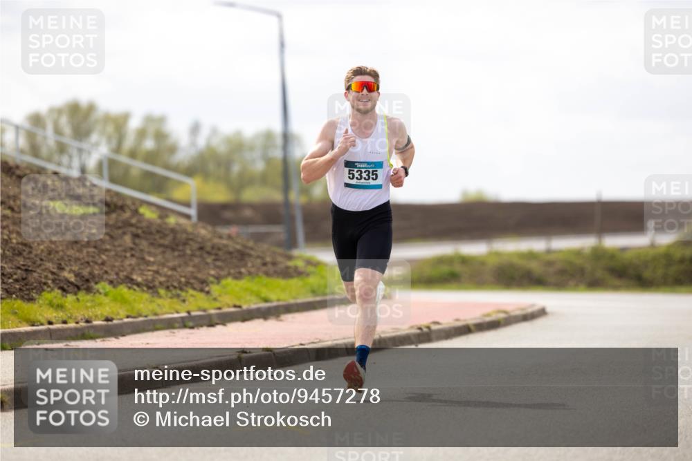 12.04.2026 - 45. Internationalen Wilhelmsburger Insellauf Michael Strokosch http://msf.ph/oto/9457278 12.04.2026 12:34:58 Laufen 5335 meine-sportfotos.de