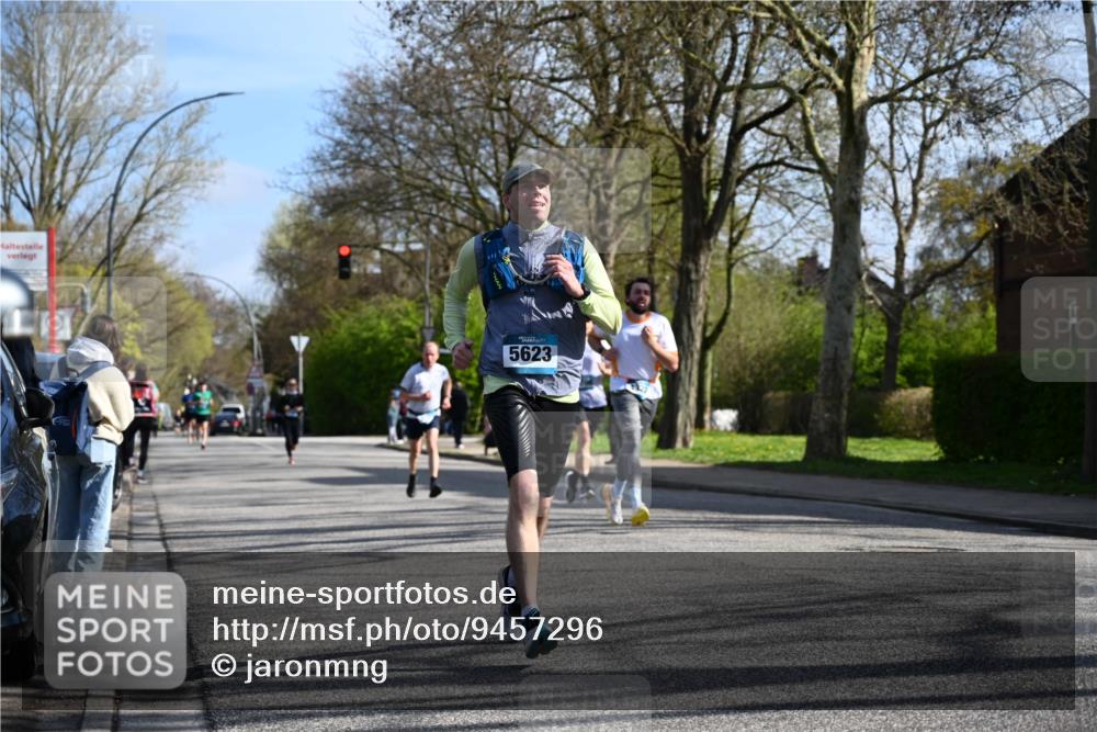 12.04.2026 - 45. Internationalen Wilhelmsburger Insellauf J. Mangold http://msf.ph/oto/9457296 12.04.2026 10:32:58 Ziel 5623, 3708, 4322, 3327, 5764, 2892, 5821, 4738, 2893, 5843, 3447, 4441 meine-sportfotos.de
