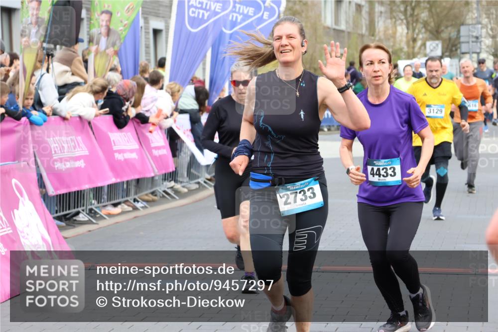 12.04.2026 - 45. Internationalen Wilhelmsburger Insellauf Strokosch-Dieckow http://msf.ph/oto/9457297 12.04.2026 13:02:36 Ziel 2733, 4433 meine-sportfotos.de