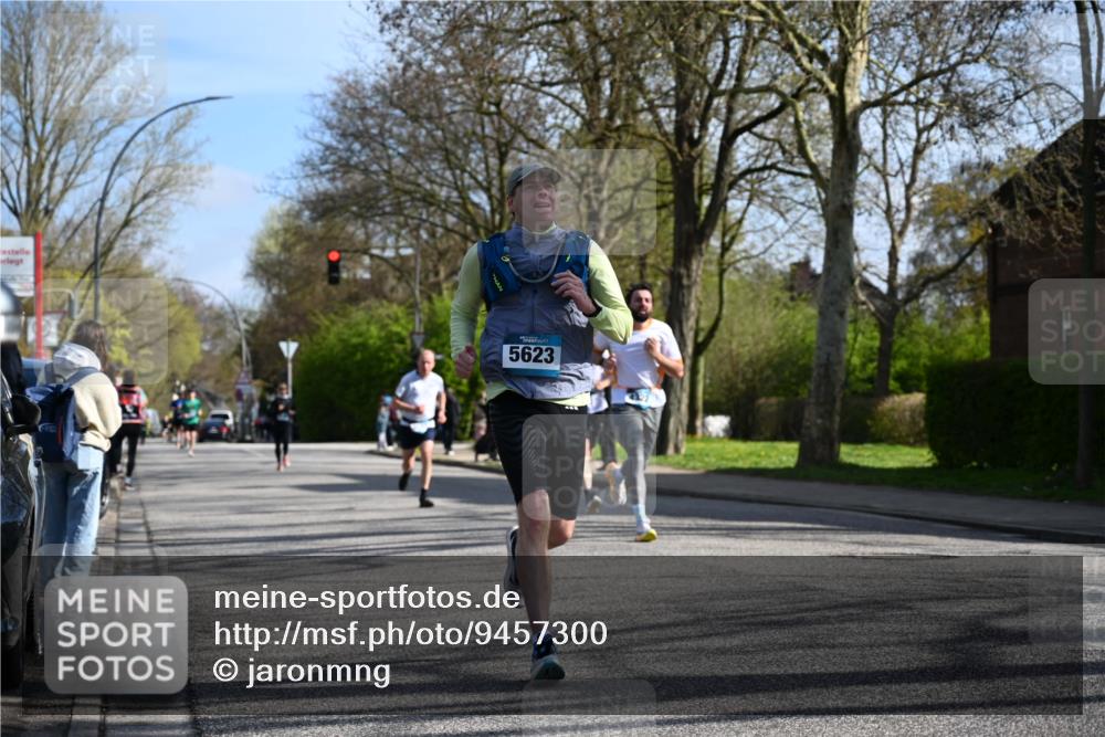 12.04.2026 - 45. Internationalen Wilhelmsburger Insellauf J. Mangold http://msf.ph/oto/9457300 12.04.2026 10:32:58 Ziel 5623, 3708, 4322, 3327, 5764, 2892, 5821, 4738, 2893, 5843, 3447, 4441 meine-sportfotos.de
