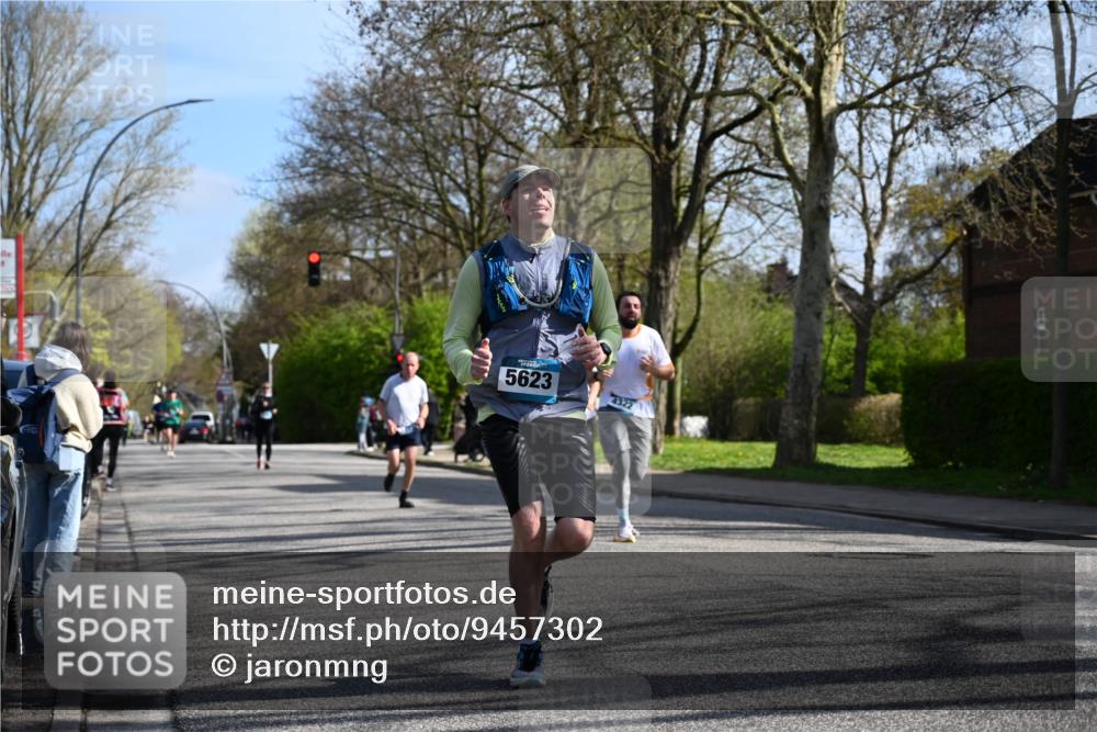 12.04.2026 - 45. Internationalen Wilhelmsburger Insellauf J. Mangold http://msf.ph/oto/9457302 12.04.2026 10:32:58 Ziel 5623, 3708, 4322, 3327, 5764, 2892, 5821, 4738, 2893, 5843, 3447, 4441 meine-sportfotos.de