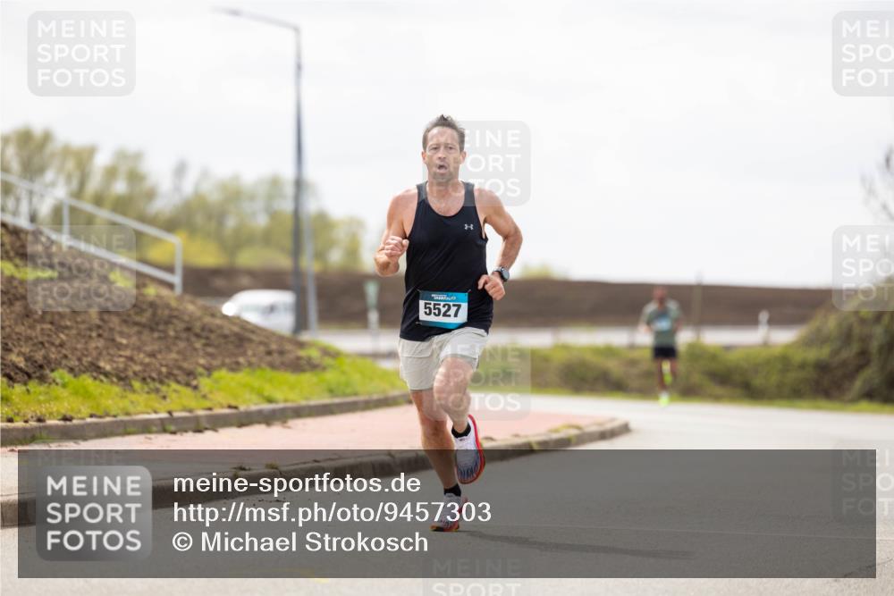 12.04.2026 - 45. Internationalen Wilhelmsburger Insellauf Michael Strokosch http://msf.ph/oto/9457303 12.04.2026 12:35:16 Laufen 5527 meine-sportfotos.de