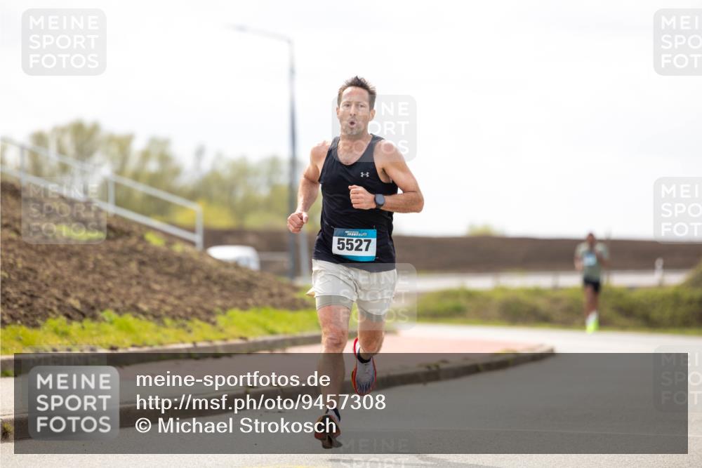 12.04.2026 - 45. Internationalen Wilhelmsburger Insellauf Michael Strokosch http://msf.ph/oto/9457308 12.04.2026 12:35:17 Laufen 5527 meine-sportfotos.de