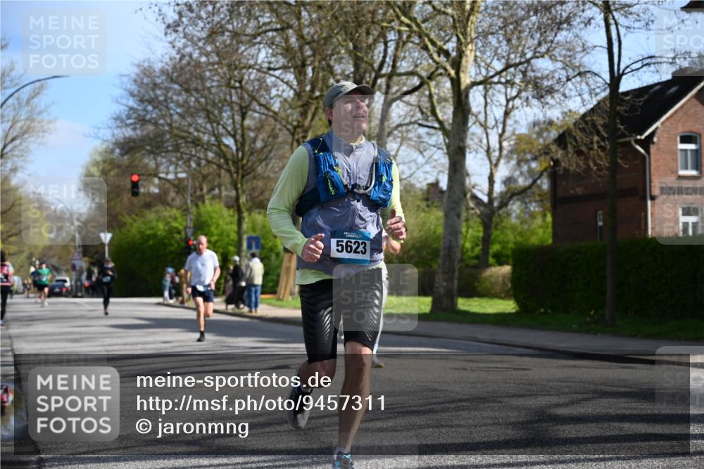 12.04.2026 - 45. Internationalen Wilhelmsburger Insellauf J. Mangold http://msf.ph/oto/9457311 12.04.2026 10:32:58 Ziel 5623, 3708, 4322, 3327, 5764, 2892, 5821, 4738, 2893, 5843, 3447, 4441 meine-sportfotos.de