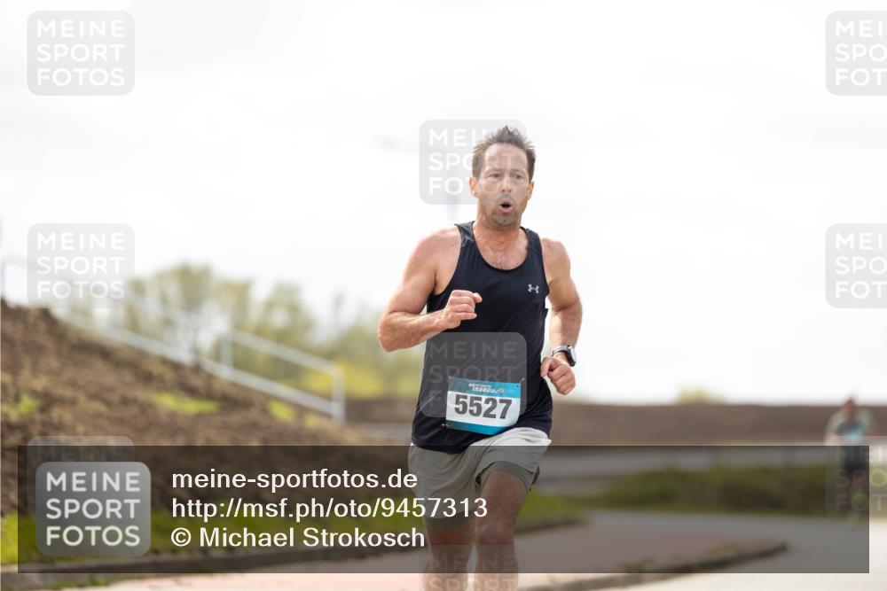 12.04.2026 - 45. Internationalen Wilhelmsburger Insellauf Michael Strokosch http://msf.ph/oto/9457313 12.04.2026 12:35:18 Laufen 45, 5527 meine-sportfotos.de