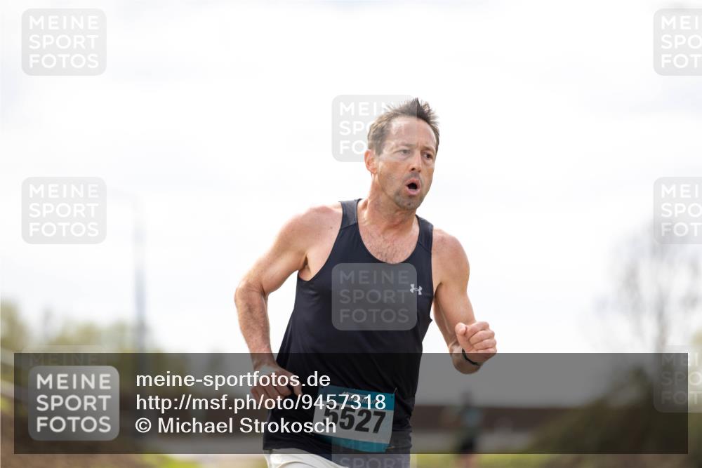 12.04.2026 - 45. Internationalen Wilhelmsburger Insellauf Michael Strokosch http://msf.ph/oto/9457318 12.04.2026 12:35:19 Laufen 45, 5527 meine-sportfotos.de